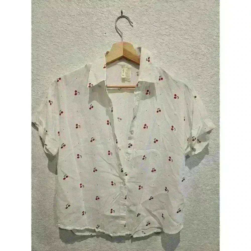 Japna cherry blouse crop. White, vintage look. Farm Rio Vibes. SIZE SX